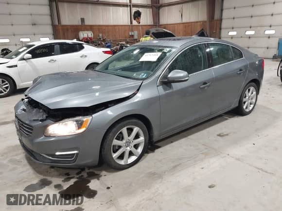 2016 Volvo S60 T5 Premier с VIN YV1612TK0G2410743, выставлен на аукционе IAAI как лот 41717318 с пробегом 87 087 миль миль и . История ставок и продаж доступна на DreamBid. Изображение 17.