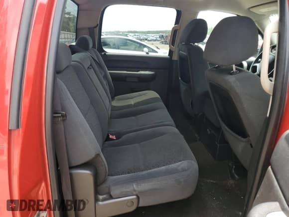 2007 Chevrolet Silverado 1500 Work Truck z VIN 2GCEC13C871688336, wystawiony jako Copart lot #54147085 z przebiegiem 110 524 mil mil oraz Szkoda całkowita • Salvage title. Historia ofert i sprzedaży dostępna na DreamBid. Obrazek 10.