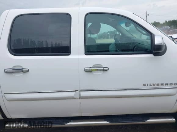 2011 Chevrolet Silverado 1500 LT z VIN 3GCPCSE04BG373602, wystawiony jako IAAI lot #42766018 z przebiegiem 152 477 mil mil oraz . Historia ofert i sprzedaży dostępna na DreamBid. Obrazek 13.