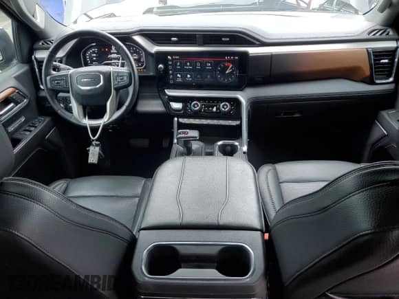 2023 GMC Sierra 1500 Denali с VIN 3GTUUGEL2PG190522, выставлен на аукционе Copart как лот 83818645 с пробегом 58 075 миль миль и Списание • Salvage title. История ставок и продаж доступна на DreamBid. Изображение 8.