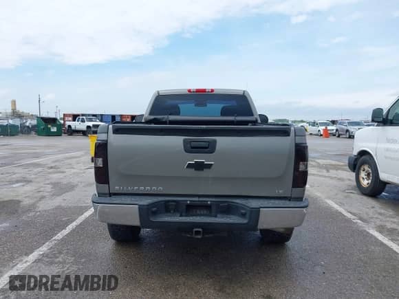 2012 Chevrolet Silverado 1500 Work Truck с VIN 1GCNKPEX0CZ161673, выставлен на аукционе IAAI как лот 42158901 с пробегом 103 319 миль миль и . История ставок и продаж доступна на DreamBid. Изображение 16.