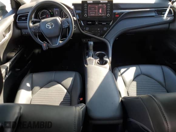 2024 Toyota Camry SE with VIN 4T1T11AK2RU843280, listed as a Copart auction lot 70321155 with 27,318 mi miles and Salvage title. Bid and sale history available at DreamBid. Image 8.