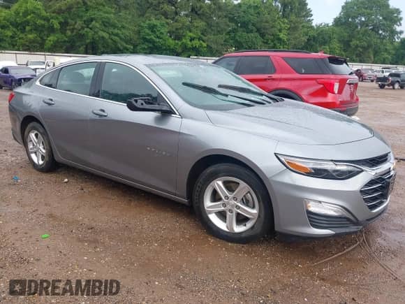 2024 Chevrolet Malibu LS with VIN 1G1ZB5STXRF142557, listed as a IAAI auction lot 42160551 with 13,887 mi miles and . Bid and sale history available at DreamBid. Image 1.