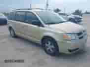 2010 Dodge Grand Caravan Hero z VIN 2D4RN3D1XAR363686, wystawiony jako IAAI lot #43048015 z przebiegiem 180 094 mil mil oraz . Historia ofert i sprzedaży dostępna na DreamBid. Obrazek 1.