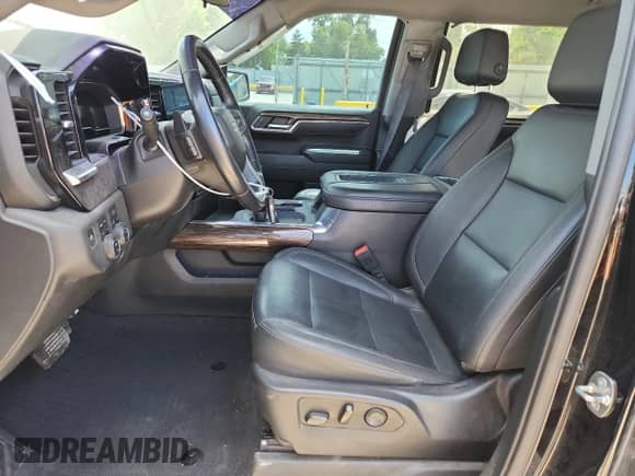 2022 Chevrolet Silverado 1500 RST with VIN 3GCUDEET4NG664021, listed as a Copart auction lot 63237365 with 52,302 mi miles and Salvage title. Bid and sale history available at DreamBid. Image 7.
