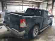 2020 Ram 1500 Big Horn z VIN 1C6SRFFT7LN218907, wystawiony jako IAAI lot #41608010 z przebiegiem 78 998 mil mil oraz . Historia ofert i sprzedaży dostępna na DreamBid. Obrazek 4.