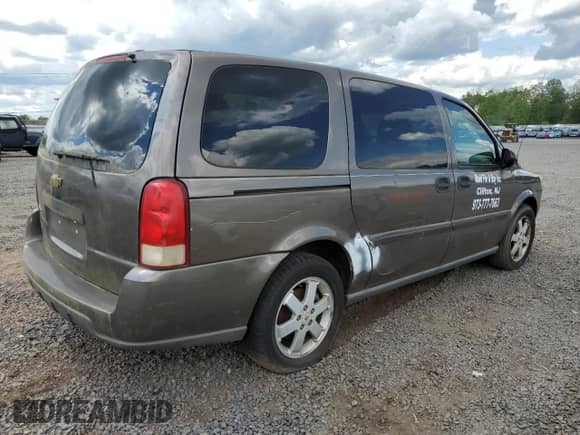 2005 Chevrolet Uplander с VIN 1GNDV03L55D183900, выставлен на аукционе Copart как лот 56283285 с пробегом 179 724 миль миль и Чистый • Clean title. История ставок и продаж доступна на DreamBid. Изображение 3.