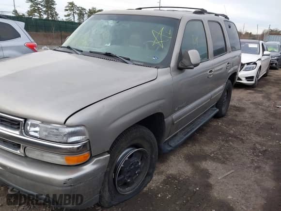 2001 Chevrolet Tahoe LT с VIN 1GNEK13T71J261320, выставлен на аукционе IAAI как лот 41495400 с пробегом Не указан миль и . История ставок и продаж доступна на DreamBid. Изображение 6.
