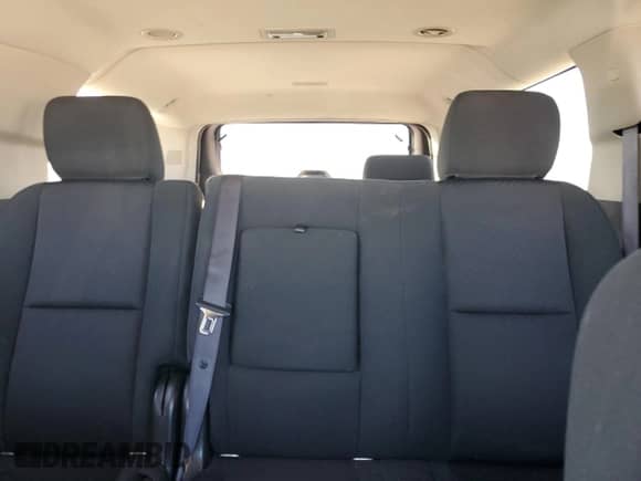 2013 Chevrolet Suburban LS с VIN 1GNSCHE03DR165086, выставлен на аукционе Copart как лот 85708284 с пробегом 161 276 миль миль и Списание • Salvage title. История ставок и продаж доступна на DreamBid. Изображение 10.