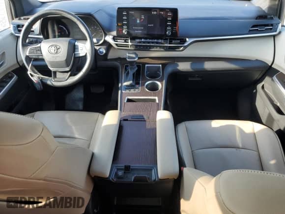 2022 Toyota Sienna XLE z VIN 5TDYRKEC2NS088173, wystawiony jako Copart lot #80796325 z przebiegiem 60 936 mil mil oraz Szkoda całkowita • Salvage title. Historia ofert i sprzedaży dostępna na DreamBid. Obrazek 8.