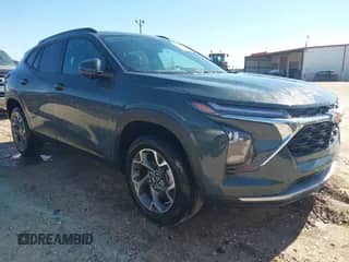 2025 Chevrolet Trax LT with VIN KL77LHEP8SC170647, listed as a IAAI auction lot 43475697 with 14,354 mi miles and . Bid and sale history available at DreamBid. Image 1.