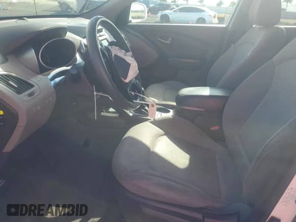 2014 Hyundai Tucson GLS with VIN KM8JT3AF8EU924066, listed as a Copart auction lot 70864445 with 89,975 mi miles and Salvage title. Bid and sale history available at DreamBid. Image 7.