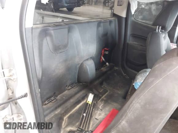 2022 Chevrolet Colorado 2WD LT z VIN 1GCHSCEA6N1167612, wystawiony jako IAAI lot #42880624 z przebiegiem 40 927 mil mil oraz . Historia ofert i sprzedaży dostępna na DreamBid. Obrazek 8.