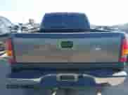 2002 Chevrolet Silverado 2500HD LS с VIN 1GCHK23UX2F143044, выставлен на аукционе IAAI как лот 43284319 с пробегом 188 232 миль миль и . История ставок и продаж доступна на DreamBid. Изображение 16.
