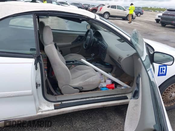 1998 Chevrolet Cavalier Z24 с VIN 4G1JF32T5WB900084, выставлен на аукционе IAAI как лот 40502402 с пробегом Не указан миль и . История ставок и продаж доступна на DreamBid. Изображение 5.
