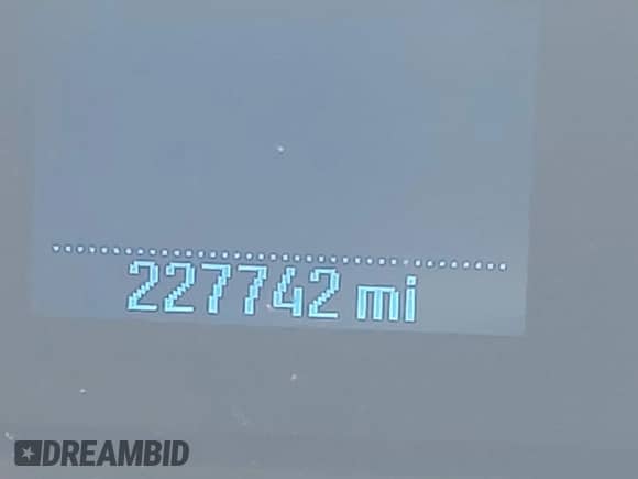 2019 Ford F-250 XL with VIN 1FT7W2BT2KED84563, listed as a IAAI auction lot 43230876 with 227,742 mi miles and . Bid and sale history available at DreamBid. Image 7.