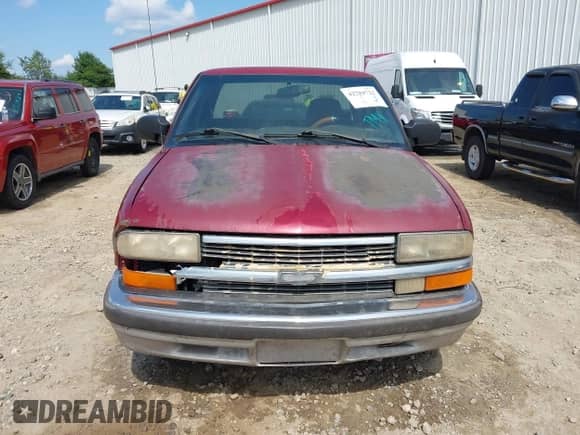 1999 Chevrolet S-10 LS с VIN 1GCCS19X4X8158740, выставлен на аукционе IAAI как лот 42704722 с пробегом 332 285 миль миль и . История ставок и продаж доступна на DreamBid. Изображение 12.