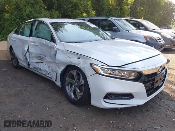 2019 Honda Accord EX-L with VIN 1HGCV1F55KA077145, listed as a IAAI auction lot 42833602 with 39,914 mi miles and . Bid and sale history available at DreamBid. Image 6.