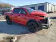 2022 Ram 1500 SLT z VIN 1C6RR7LG2NS193950, wystawiony jako Copart lot #44499265 z przebiegiem 44 800 mil mil oraz Szkoda całkowita • Salvage title. Historia ofert i sprzedaży dostępna na DreamBid. Obrazek 4.
