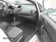 2017 Ford Fiesta S z VIN 3FADP4TJ2HM161814, wystawiony jako IAAI lot #41849003 z przebiegiem 107 836 mil mil oraz . Historia ofert i sprzedaży dostępna na DreamBid. Obrazek 5.