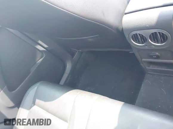 2012 Volkswagen Tiguan S с VIN WVGBV7AX4CW088191, выставлен на аукционе IAAI как лот 42950380 с пробегом 160 368 миль миль и . История ставок и продаж доступна на DreamBid. Изображение 12.