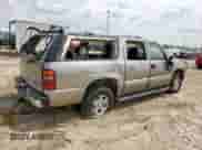 2003 Chevrolet Suburban LT z VIN 1GNEC16Z73J310466, wystawiony jako Copart lot #69365215 z przebiegiem Nie podano mil oraz Szkoda całkowita • Salvage title. Historia ofert i sprzedaży dostępna na DreamBid. Obrazek 3.