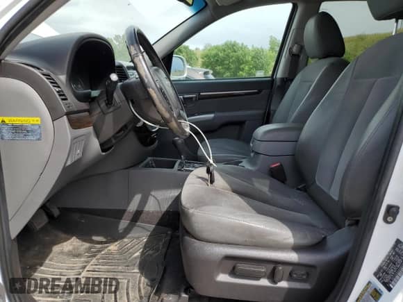 2011 Hyundai Santa Fe SE с VIN 5XYZH4AG0BG014576, выставлен на аукционе Copart как лот 63314825 с пробегом 204 832 миль миль и На запчасти • Non repairable. История ставок и продаж доступна на DreamBid. Изображение 7.