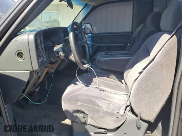 1999 GMC Sierra 1500 SLE с VIN 1GTEC14T5XZ516934, выставлен на аукционе Copart как лот 80093415 с пробегом 301 674 миль миль и Чистый • Clean title. История ставок и продаж доступна на DreamBid. Изображение 7.