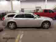 2005 Dodge Magnum SXT with VIN 2D4GZ48VX5H688672, listed as a IAAI auction lot 41466285 with 183,124 mi miles and . Bid and sale history available at DreamBid. Image 13.