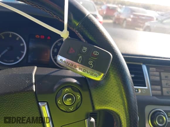 2012 Land Rover Range Rover Sport HSE z VIN SALSF2D48CA728771, wystawiony jako IAAI lot #43486794 z przebiegiem 118 266 mil mil oraz . Historia ofert i sprzedaży dostępna na DreamBid. Obrazek 11.