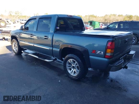 2006 GMC Sierra 1500 SLT with VIN 2GTEK13Z561315535, listed as a IAAI auction lot 41386813 with Not provided miles and . Bid and sale history available at DreamBid. Image 3.