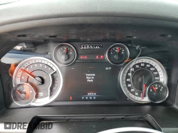 2020 Ram 1500 Tradesman z VIN 3C6RR6KT0LG290092, wystawiony jako Copart lot #47236865 z przebiegiem 87 274 mil mil oraz Szkoda całkowita • Salvage title. Historia ofert i sprzedaży dostępna na DreamBid. Obrazek 9.