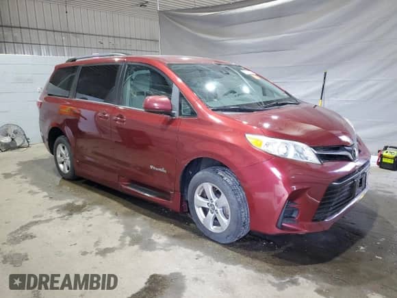2018 Toyota Sienna LE with VIN 5TDKZ3DCXJS930409, listed as a Copart auction lot 70283005 with 7,639 mi miles and Salvage title. Bid and sale history available at DreamBid. Image 4.