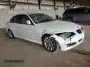 2011 BMW 3 Series 328i с VIN WBAPH7C58BE680725, выставлен на аукционе Copart как лот 87368855 с пробегом Не указан миль и Списание • Salvage title. История ставок и продаж доступна на DreamBid. Изображение 4.