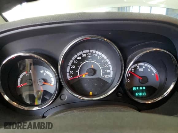 2011 Dodge Caliber Mainstreet with VIN 1B3CB3HA9BD257175, listed as a Copart auction lot 81988805 with 67,817 mi miles and Salvage title. Bid and sale history available at DreamBid. Image 9.