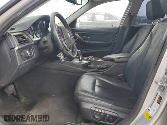 2013 BMW 3 Series 328i с VIN WBA3A5C5XDF601950, выставлен на аукционе Copart как лот 82563625 с пробегом 220 075 миль миль и Чистый • Clean title. История ставок и продаж доступна на DreamBid. Изображение 7.
