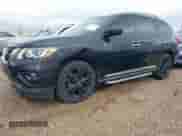 2017 Nissan Pathfinder SL z VIN 5N1DR2MM7HC667864, wystawiony jako IAAI lot #41219528 z przebiegiem 127 240 mil mil oraz . Historia ofert i sprzedaży dostępna na DreamBid. Obrazek 2.