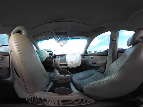 2006 Hyundai Azera SE z VIN KMHFC46FX6A086839, wystawiony jako IAAI lot #42725645 z przebiegiem Nie podano mil oraz . Historia ofert i sprzedaży dostępna na DreamBid. Obrazek 17.