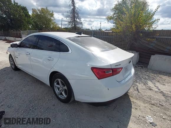 2017 Chevrolet Malibu LS с VIN 1G1ZB5ST6HF159449, выставлен на аукционе IAAI как лот 43370810 с пробегом 138 329 миль миль и . История ставок и продаж доступна на DreamBid. Изображение 3.