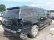 2009 Chevrolet Suburban 1LT z VIN 1GNFC26039J123309, wystawiony jako IAAI lot #42855993 z przebiegiem 267 168 mil mil oraz . Historia ofert i sprzedaży dostępna na DreamBid. Obrazek 6.