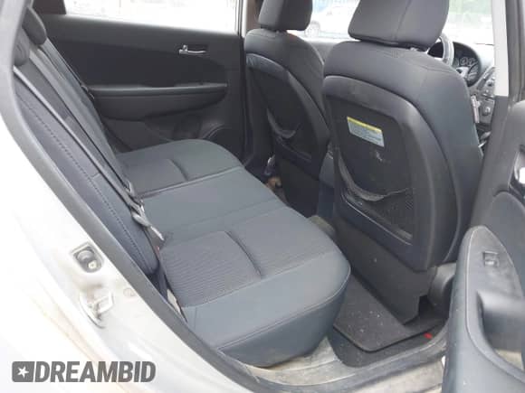 2009 Hyundai Elantra Touring с VIN KMHDC86E29U033089, выставлен на аукционе IAAI как лот 42914892 с пробегом 199 160 миль миль и . История ставок и продаж доступна на DreamBid. Изображение 8.