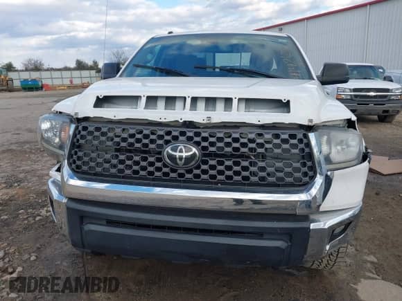 2018 Toyota Tundra SR с VIN 5TFUW5F18JX692272, выставлен на аукционе IAAI как лот 41421218 с пробегом 119 776 миль миль и . История ставок и продаж доступна на DreamBid. Изображение 6.