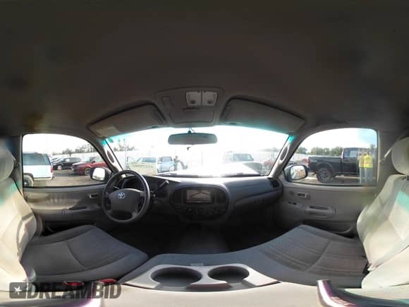 2005 Toyota Tundra SR5 с VIN 5TBBT441X5S458541, выставлен на аукционе IAAI как лот 43279502 с пробегом 176 590 миль миль и . История ставок и продаж доступна на DreamBid. Изображение 18.