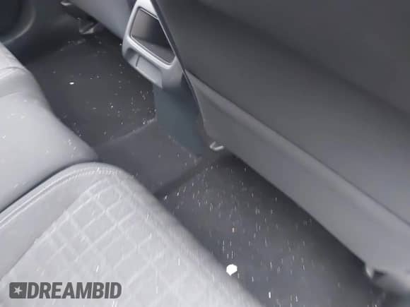 2025 Honda HR-V LX with VIN 3CZRZ2H39SM773177, listed as a IAAI auction lot 42706656 with 871 mi miles and . Bid and sale history available at DreamBid. Image 8.