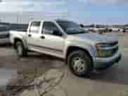 2008 Chevrolet Colorado 2LT z VIN 1GCDS13E488137416, wystawiony jako Copart lot #43432375 z przebiegiem 151 203 mil mil oraz Czysty tytuł • Clean title. Historia ofert i sprzedaży dostępna na DreamBid. Obrazek 4.