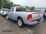 2013 Ram 1500 Express z VIN 1C6RR6FT3DS550361, wystawiony jako IAAI lot #42746546 z przebiegiem 152 760 mil mil oraz . Historia ofert i sprzedaży dostępna na DreamBid. Obrazek 3.