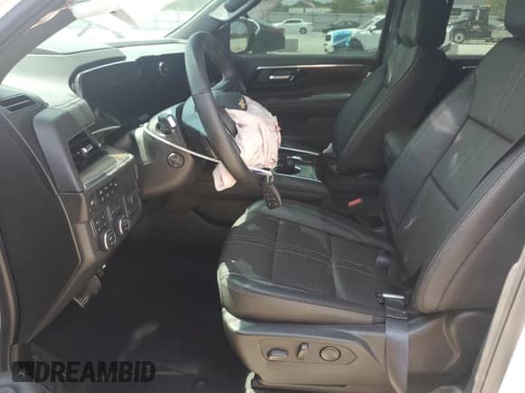 2025 Chevrolet Suburban High Country с VIN 1GNS6GRL9SR137022, выставлен на аукционе Copart как лот 65944165 с пробегом 19 914 миль миль и Списание • Salvage title. История ставок и продаж доступна на DreamBid. Изображение 7.