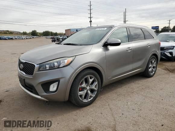 2017 Kia Sorento SX z VIN 5XYPKDA56HG194176, wystawiony jako Copart lot #87491475 z przebiegiem 175 122 mil mil oraz Czysty tytuł • Clean title. Historia ofert i sprzedaży dostępna na DreamBid. Obrazek 1.