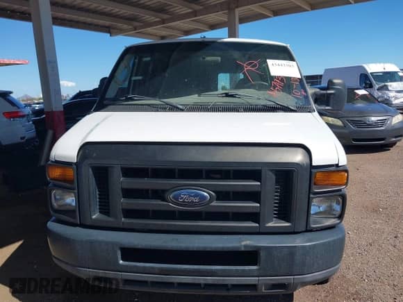 2008 Ford Econoline Cargo Commercial z VIN 1FTNE14W68DA57173, wystawiony jako IAAI lot #43443303 z przebiegiem 259 054 mil mil oraz . Historia ofert i sprzedaży dostępna na DreamBid. Obrazek 6.