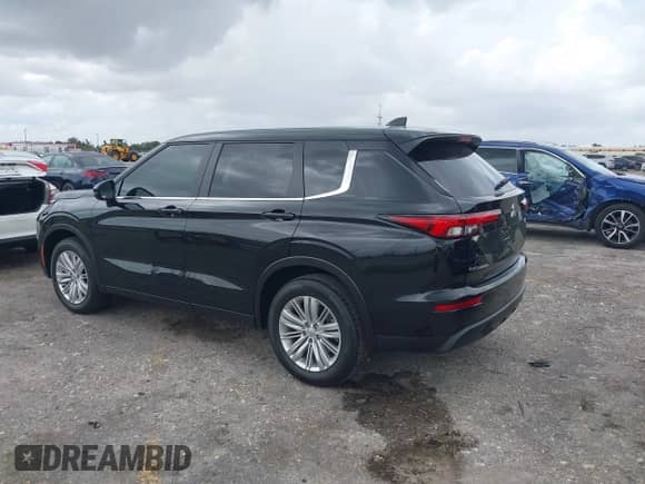 2024 Mitsubishi Outlander ES with VIN JA4J3UA80RZ067000, listed as a IAAI auction lot 42016132 with 2,666 mi miles and . Bid and sale history available at DreamBid. Image 3.